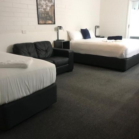 Vineland Motel Μιλντούρα Εξωτερικό φωτογραφία
