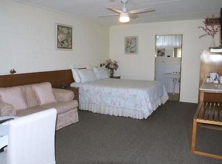 Vineland Motel Μιλντούρα Εξωτερικό φωτογραφία